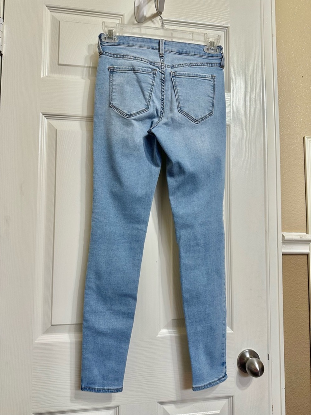 Old Navy Light Blue Skinny Jeans 0 💙 - Picture 5 of 11